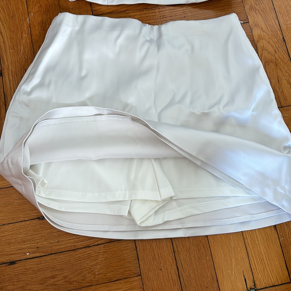 Abercrombie & Fitch Crop Top/Skort Set - Picture 2 of 3